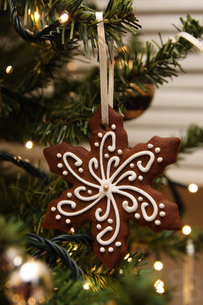 gingerbread christmas snowflake 2